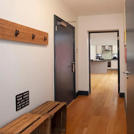 Lägenhet Higgihaus Cabot Mews #32 Fantastic Central Location *