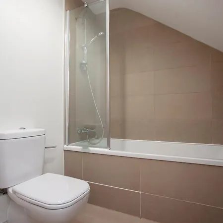 Higgihaus Cabot Mews #32 Fantastic Central Location Daire *