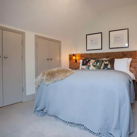 Daire Higgihaus Cabot Mews #32 Fantastic Central Location