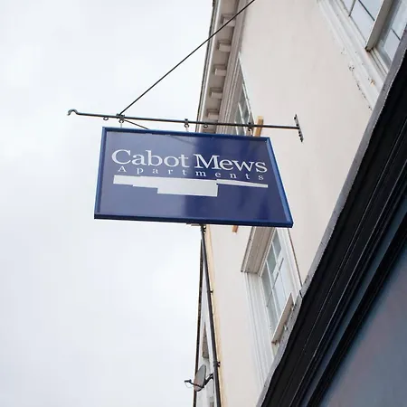 Higgihaus Cabot Mews #32 Fantastic Central Location * Bristol